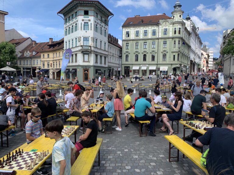 Chess for adults - Prešeren Square, Ljubljana